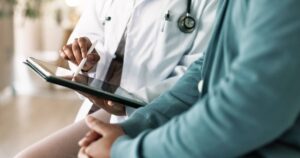 featured image for 5 things you should ask your eyelid surgeon